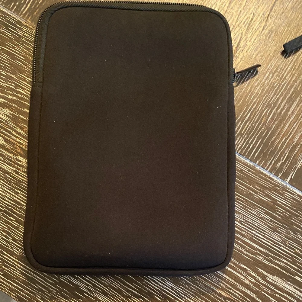 Polaroid Black Protective Sleeve
